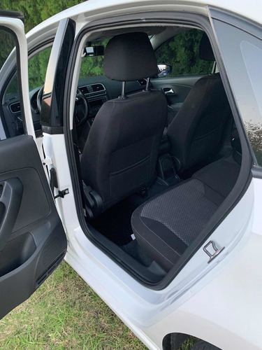 Volkswagen Polo 1.6 Comfortline 2016