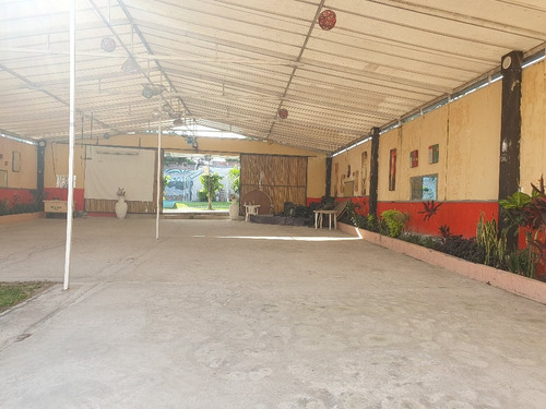 Salon Y Jardin Para Eventos Funcionando