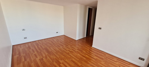 Duble Almeyda 2929, Renovado Con Pintura