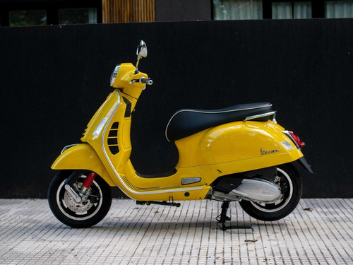 Imagen 23 de 25 de Vespa Gts Hpe Super 300 Amarilla Financiación Disponible
