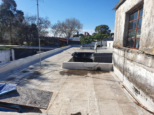 Imagen 21 de 24 de Casa . Propios Prox Hospital Militar