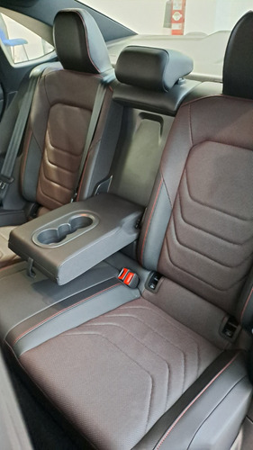 Volkswagen Vento 2.0 Tsi Gli 211cv App Connect + Nav