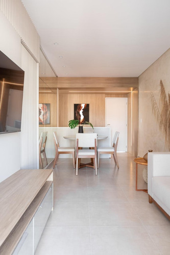 Imagem 6 de 14 de Apartamento 2 Dormitórios- Mobiliado- 50m Mar- Caiçara Amj93