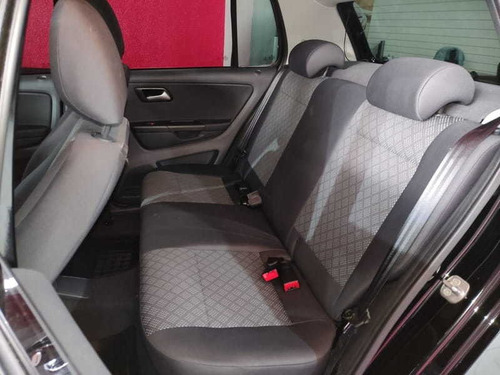 Imagem 13 de 15 de Volkswagen Fox Trendline 1.6 Msi Total Flex 4p. Mec. 2015