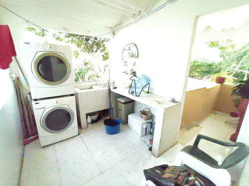 Imagen 23 de 30 de Venta De Apartamento En Crespo.