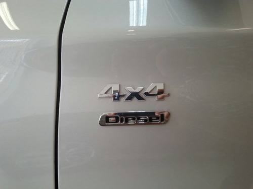 Imagem 5 de 15 de Toro 2.0 Tdi Volcano 4wd (aut) 2021/2022