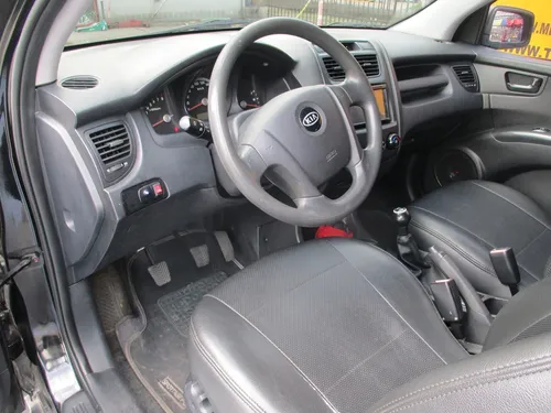 Kia New Sportage Lx 4x2 2000cc Mt Aa