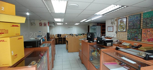 Vendo Estupendo Local Comercial Ubicado En La Pb De Edificio Residencial La Florida !!! Ideal Para Iniciar O Ampliar Cualquier Actividad Comercial, Exceptuando Restaurantes.!!!