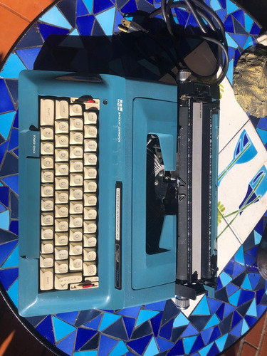 Máquina De Escribir  Antigua Smith Corona