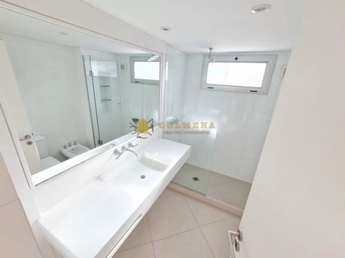Exclusivo Apartamento En Península- Ref: 4181