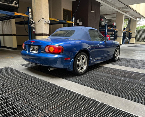 Mazda Mx-5 Convertible 2d 1999 Com 14,000 Millas