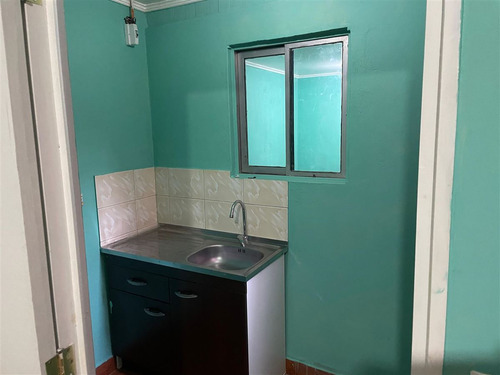 Se Vende Casa En Peñalolén 3d1b +1d1b Y 2 Estacionamiento