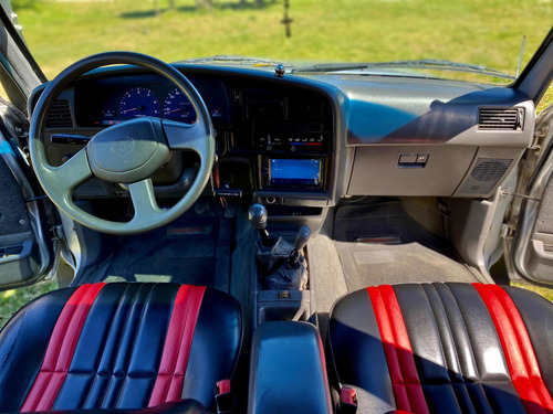 Toyota Hilux 3.0 D/cab 4x4 Sr 2003