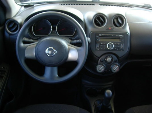 Nissan Versa 2013 1.6 16v S Flex 4p