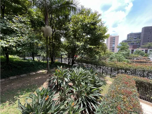 Penthouse Sector Las Lomas -poblado 165 Mt2- 3 Alcobas- Unidad Complet