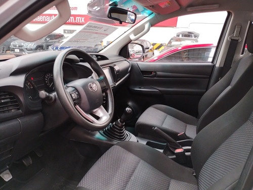 Toyota Hilux 2.7 Cabina Doble Base Mt