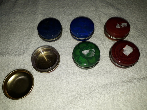 Imagem 6 de 9 de Caixinha Porta Comprimidos Antigas 4cm O Preço É De Cada Uma