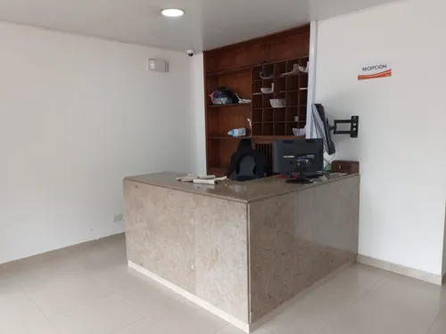 Oficina En Venta En El Lago. Cod V16477