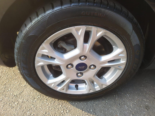Imagem 4 de 9 de Ford New Fiesta Hatch New Fiesta Se 1.5 16v Flex Manual