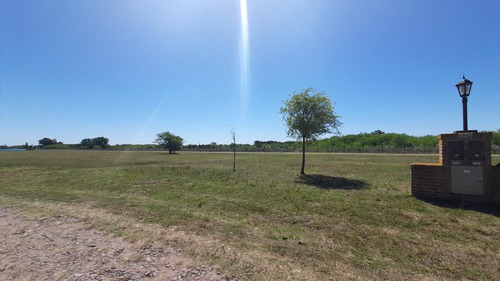 Lote Terreno 104 En Venta. Barrio Cerrado La Elina, Comarcas De Luján. Zona Oeste
