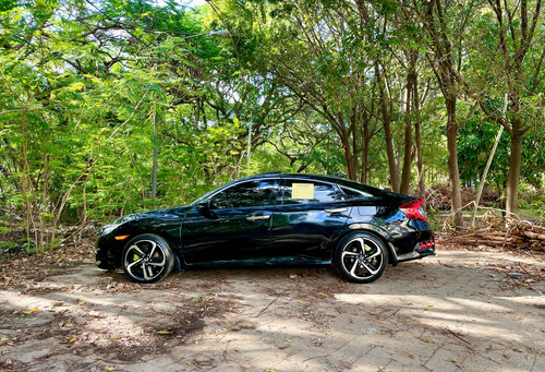 Honda Civic 2017 Touring