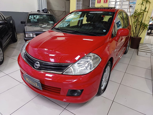 Nissan Tiida Sedan 1.8 Flex 4p