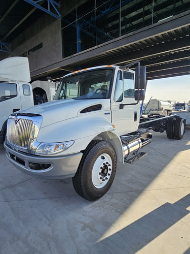 International 4300 Modelo 2013 Chasis Cabina Rabón 4x2