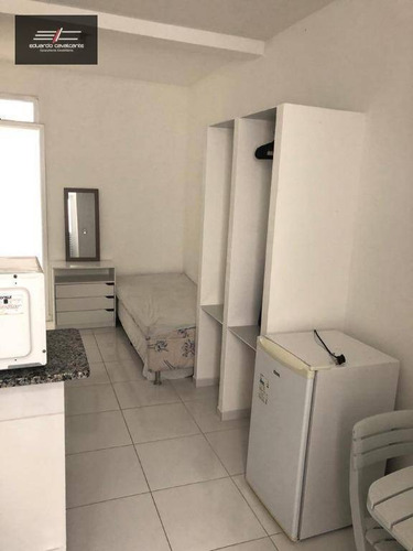 Kitnet Mobiliado Com 1 Dormitório Para Alugar, 25 M² Por R$ 1.100/mês - Varjota - Fortaleza/ce - Kn0008