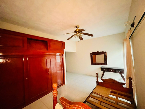 Casa En Venta En Veracruz Con Hab. En P. B. Y Alberca Col. Astilleros