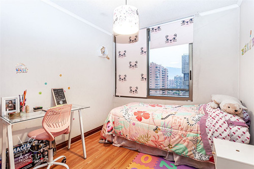 Departamento En Venta De 3 Dorm. 3b En Las Condes