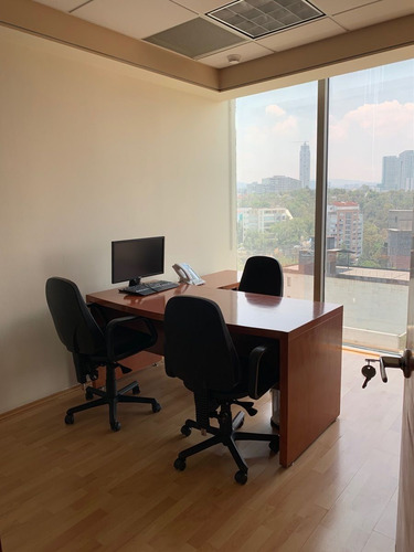 Oficinas En Torre Quadrata
