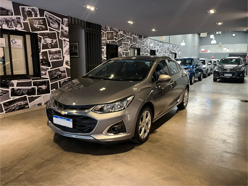 Chevrolet Cruze Cruze 4p 1.4t LT MT