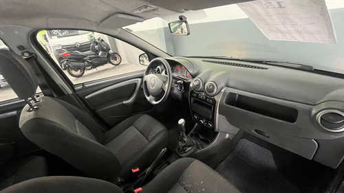 Renault Logan Logan Expression 1.0 16V (flex)