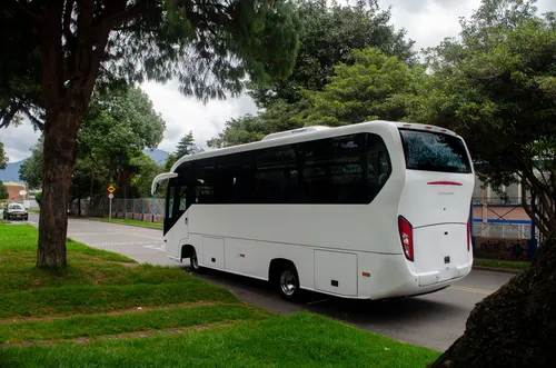 Dong Feng - Condor Carrocerías - Drr 43 Pasajeros