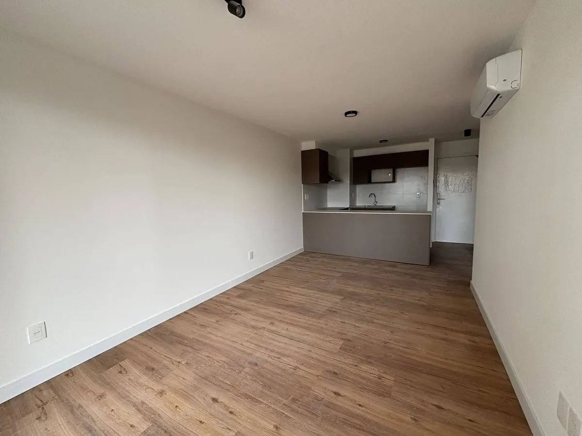 Alquiler De Apartamento A Estrenar De 1 Dormitorio Con Amplia Terraza Y Garage En Millán Y Br. Artigas · Foto 3