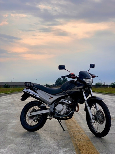 Imagem 1 de 6 de Honda Falconnx4