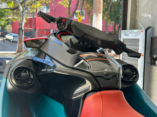 Sea Doo 230 Wake Pro