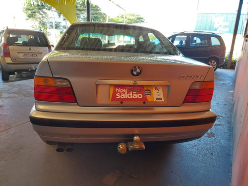 Imagem 8 de 11 de Bmw 328i 1996 Blindada 6cc