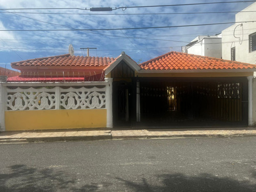 Venta De Casa En San Isidro 