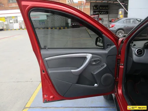Renault Duster EXPRESSION 1600CC MT AA