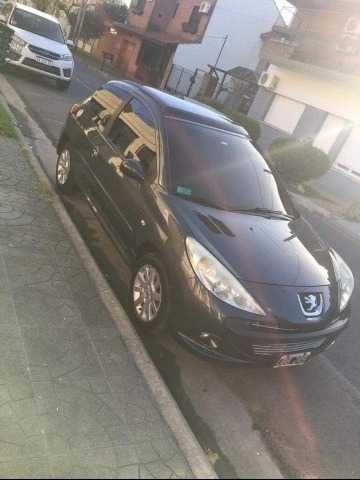 Peugeot 207 2010 1.6 Xt