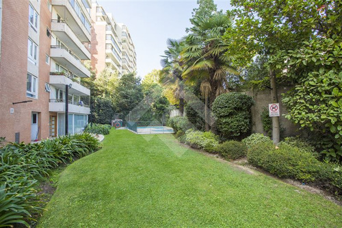 Departamento En Venta De 4 Dorm. En Las Condes