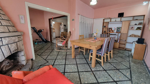 Casa Ideal Fines Comerciales O Familia Numerosa