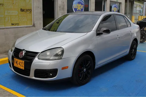 Volkswagen Bora 2.5 SEDAN