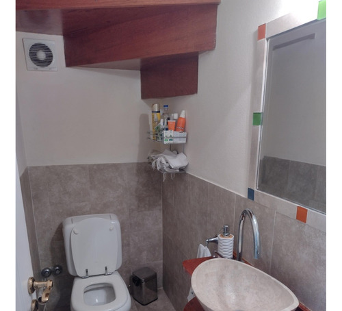 Casa Impecable Estado En Country, Desarrollada En 2 Plantas Con Piscina. Terreno 800 M2.