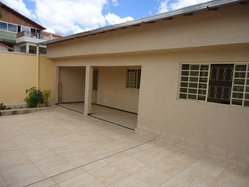 Imagem 2 de 13 de Casa Com 4 Quartos Para Comprar No Alípio De Melo Em Belo Horizonte/mg - 12161