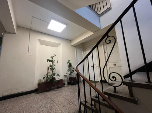 Amplio Depto En Ñuñoa: 3 Habitaciones, 2 Baños