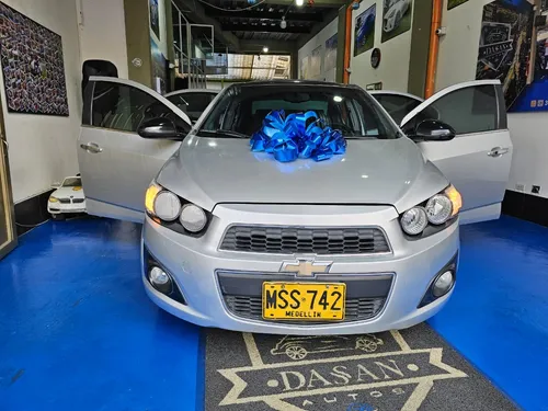 Chevrolet Sonic LT 1.6 MT
