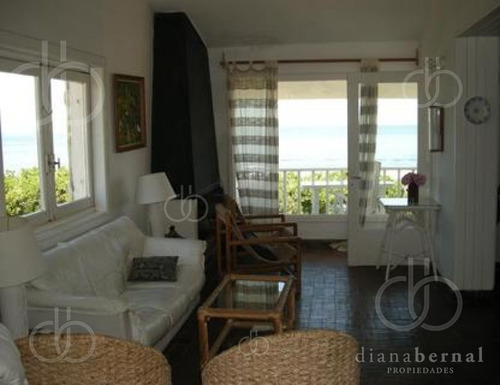 Imagen 8 de 15 de Punta Del Este, Península, Chalet Con Vista Al Mar-- Ref: 41660