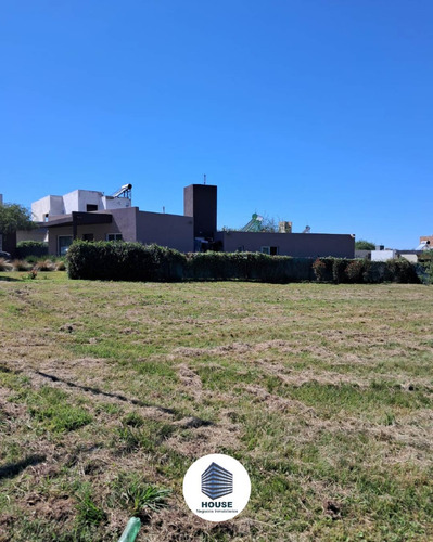 Excelente Lote En Venta Dentro Del Barrio Residencial Bella Vista Fácil Acceso